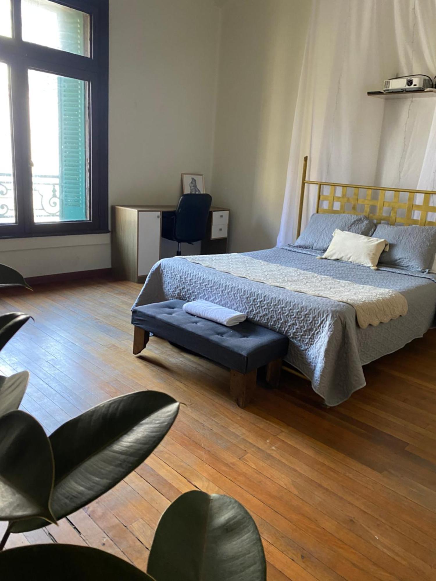 Estudio Historico Con Proyector Apartamento