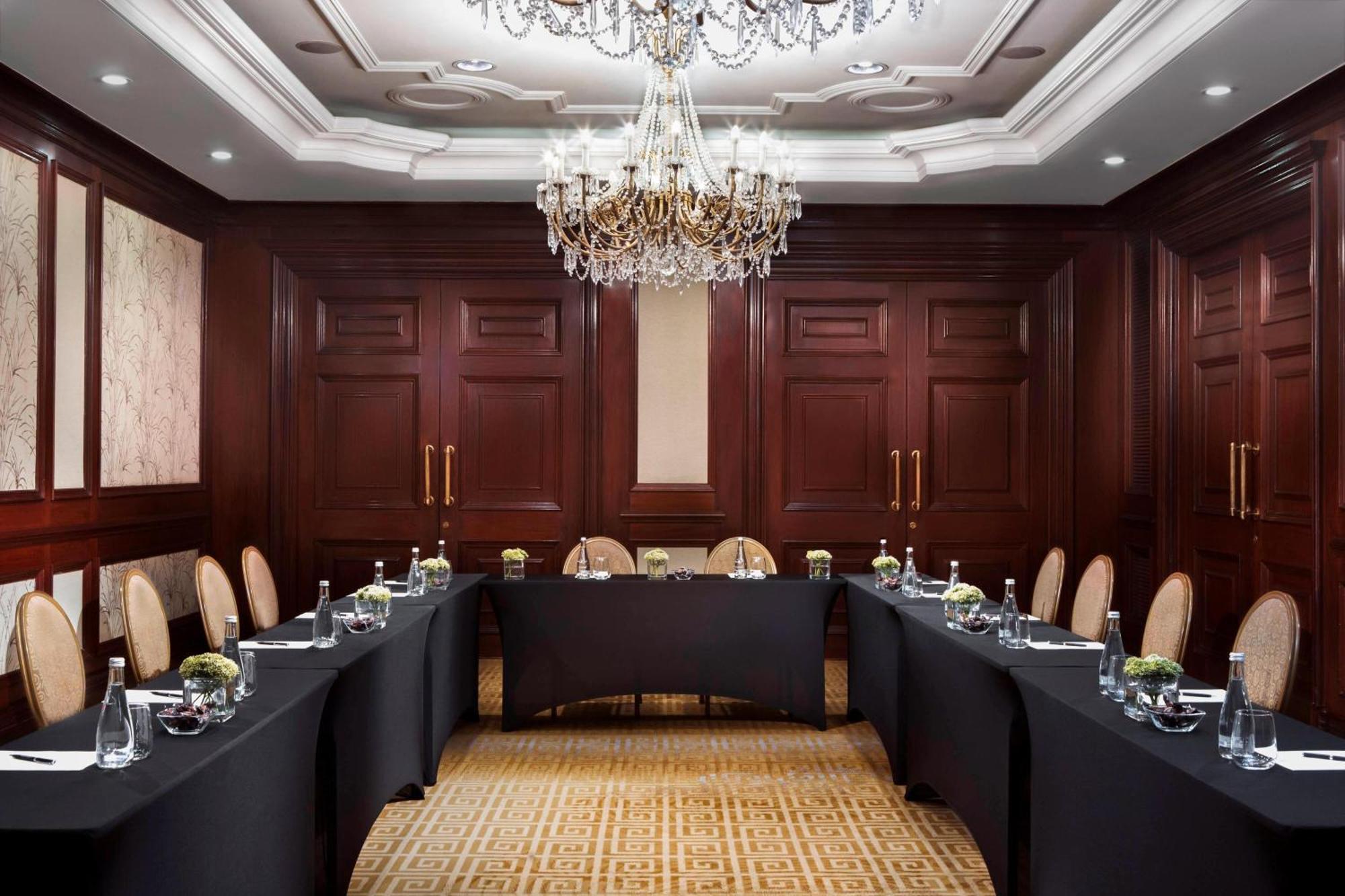 The Ritz-carlton, 5*