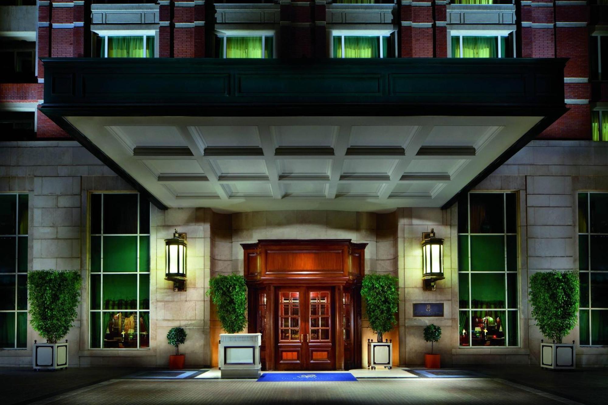 The Ritz-carlton, Hotel