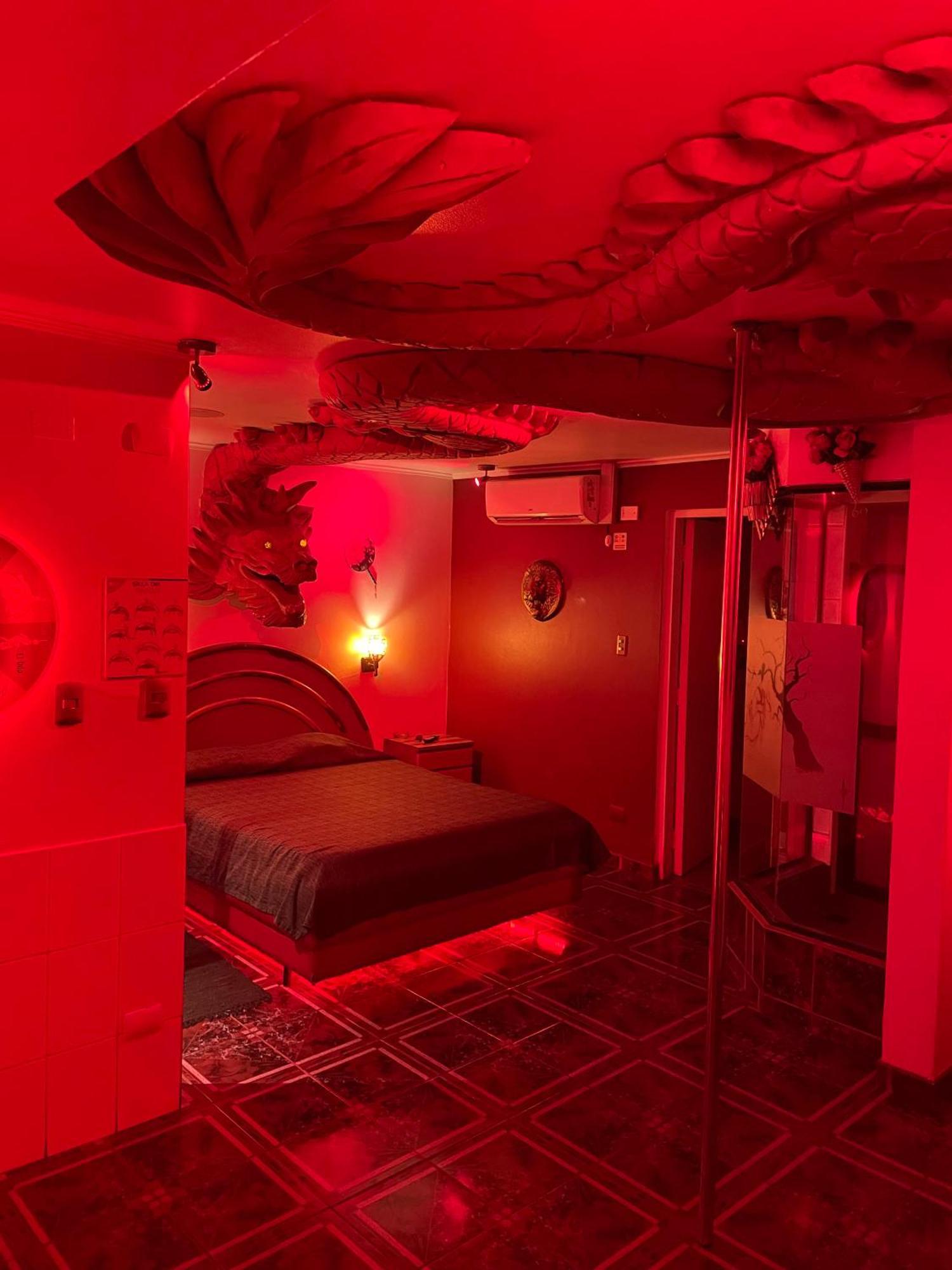 777 Love hotel *