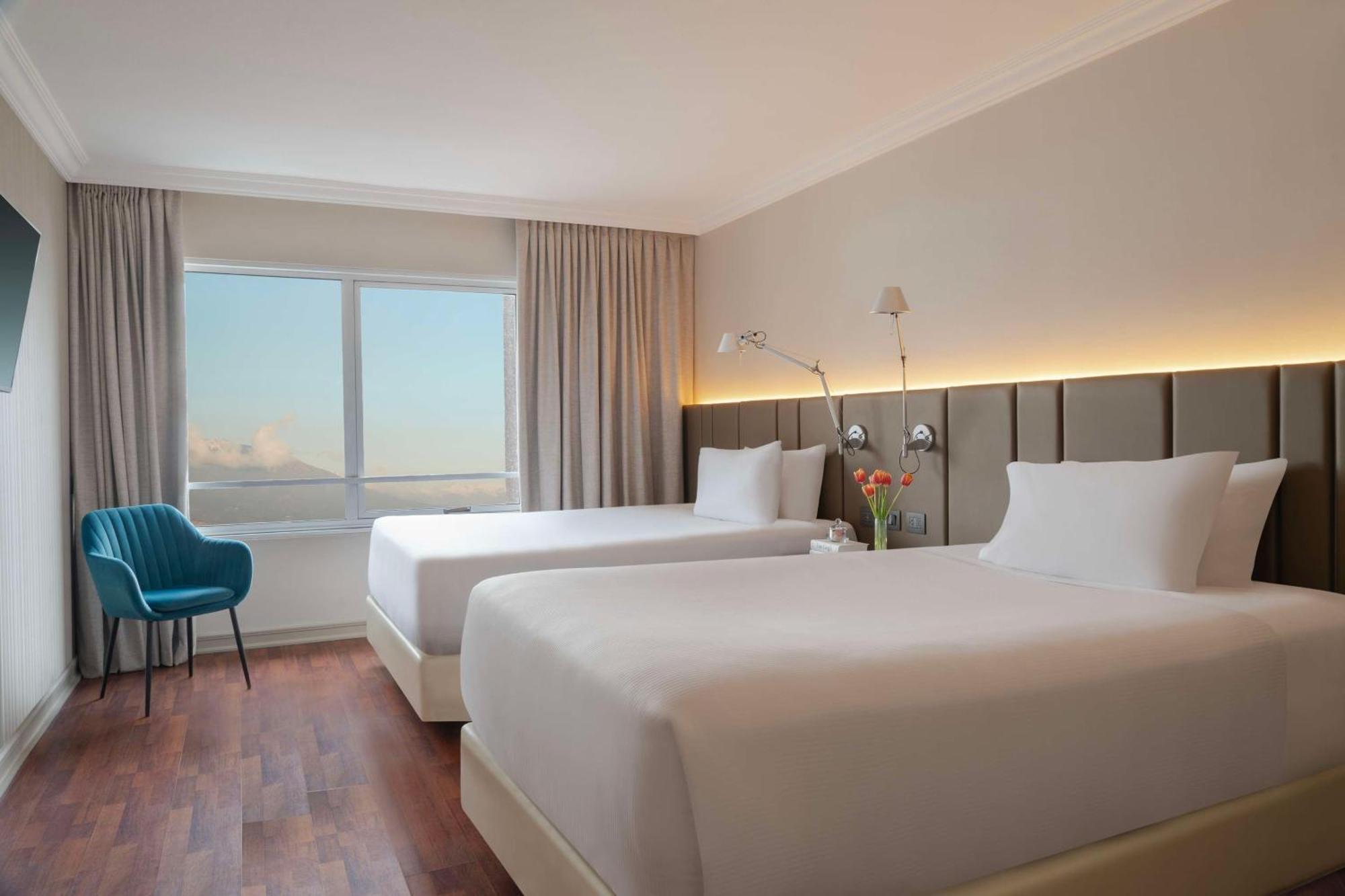 Nh Ciudad De Hotel Santiago