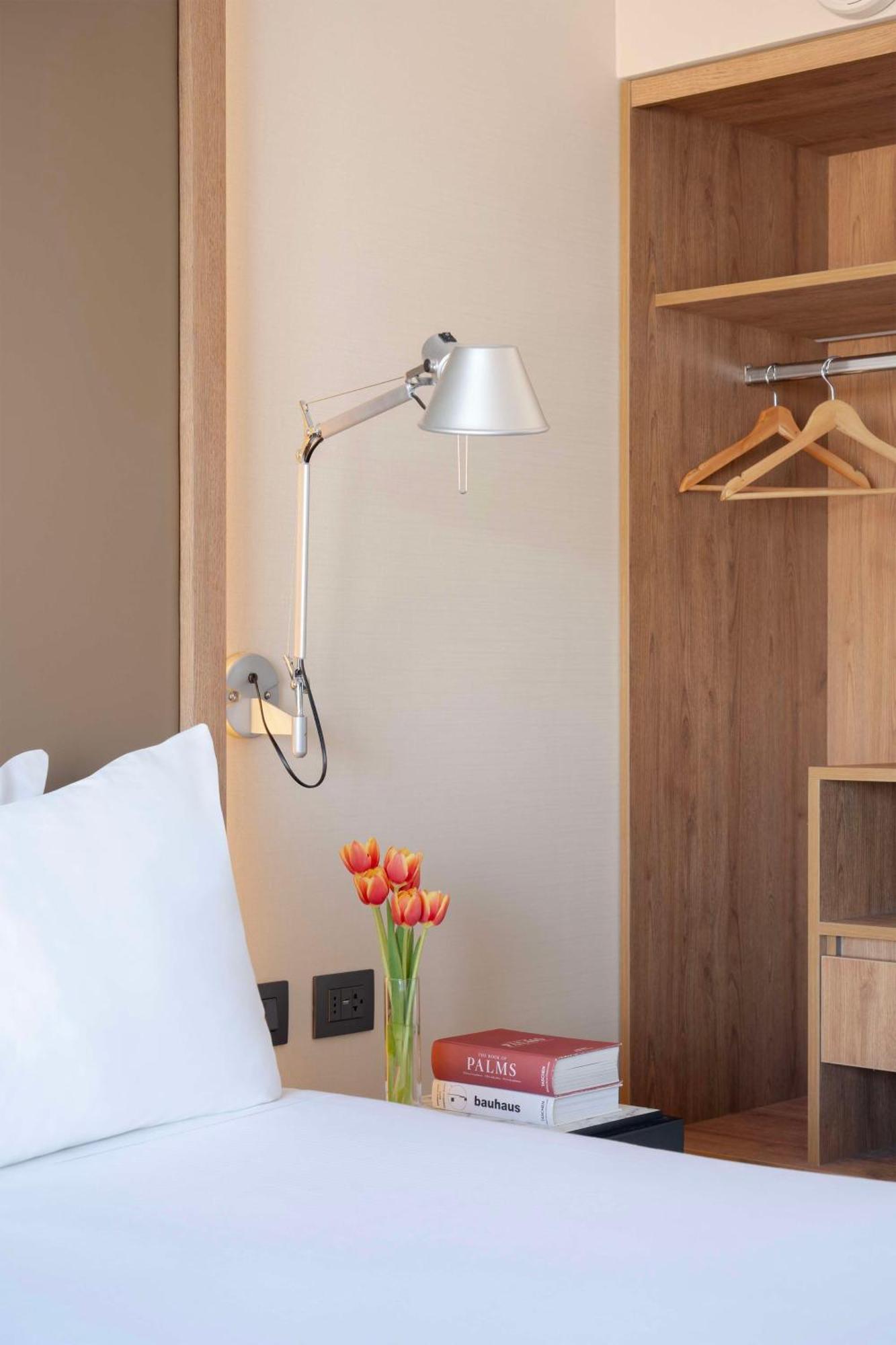 Nh Ciudad De 4* Santiago