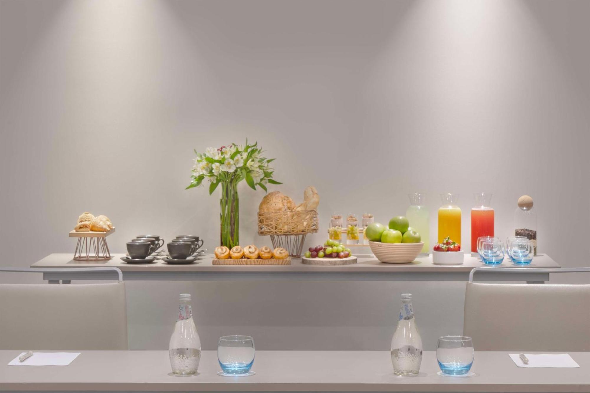 Nh Ciudad De Hotel 4*