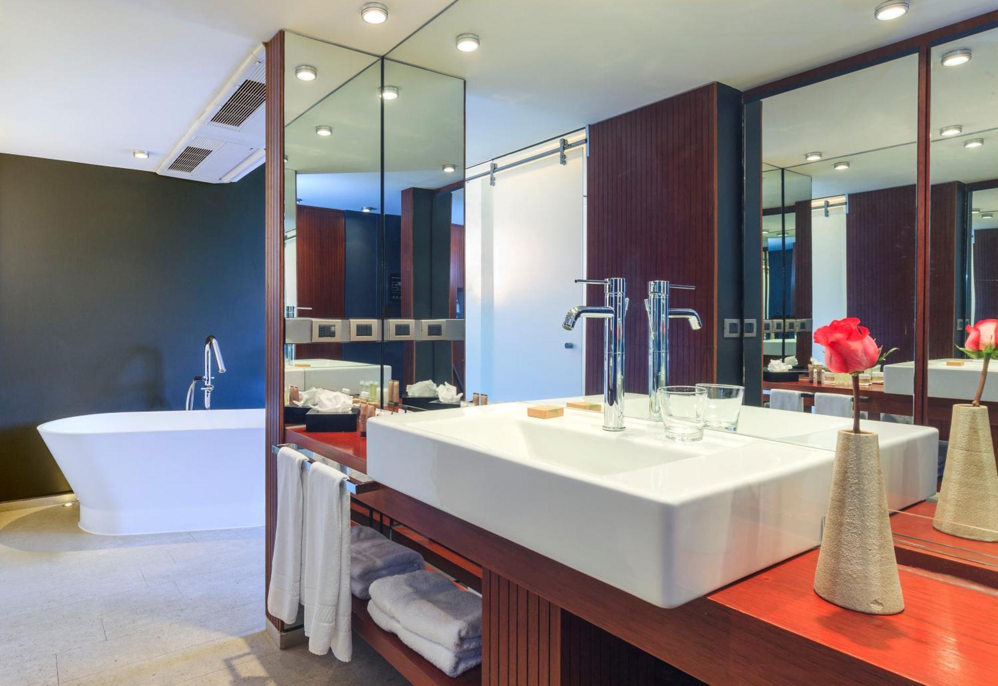 Ismael Hotel Santiago