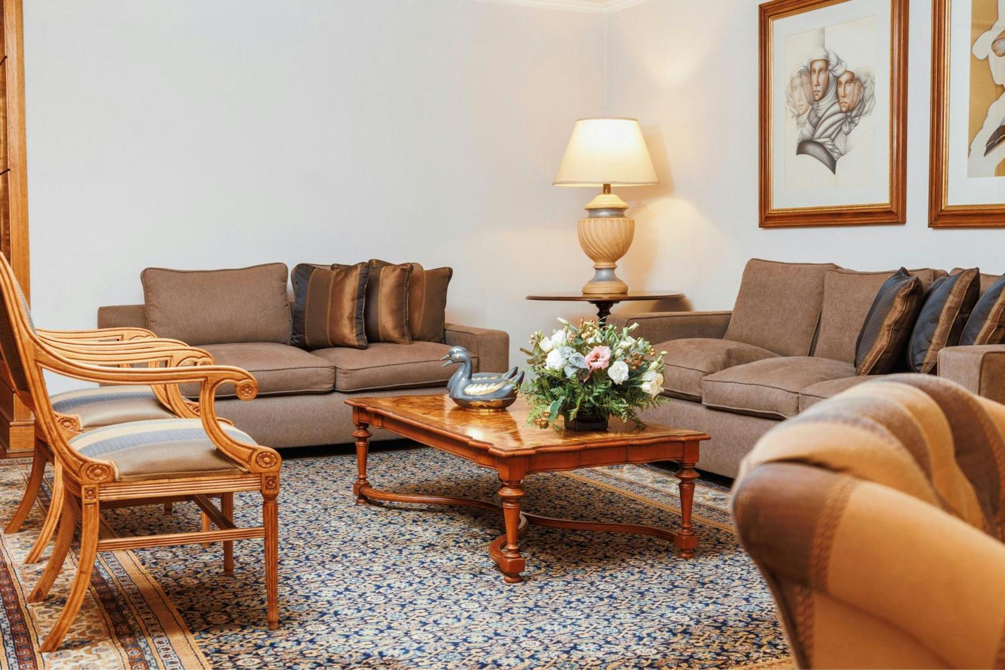 Hotel Plaza 5*