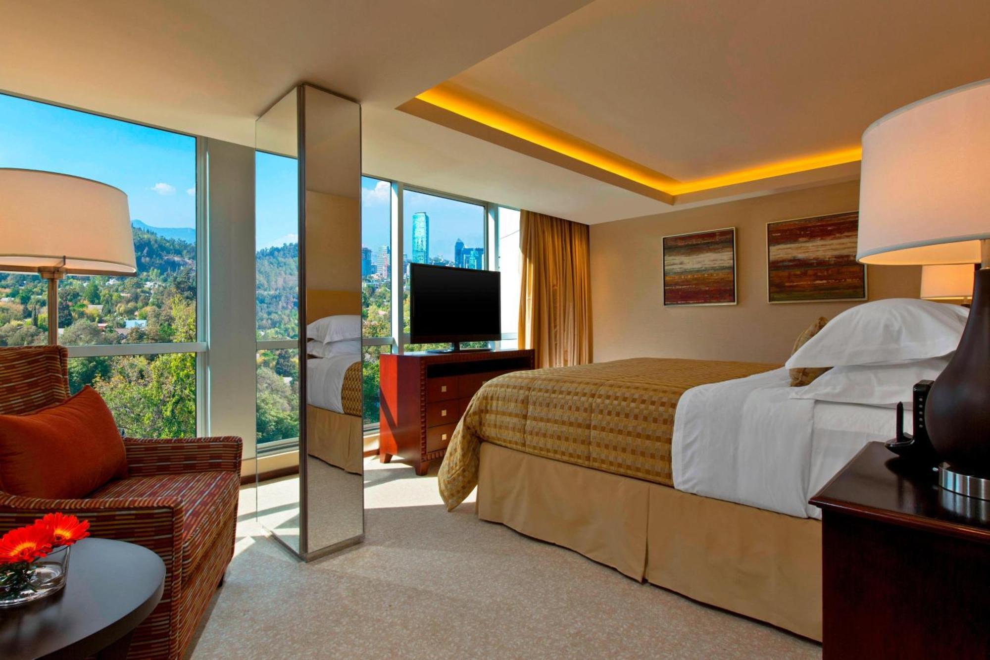 Sheraton & Convention Center 5* Santiago