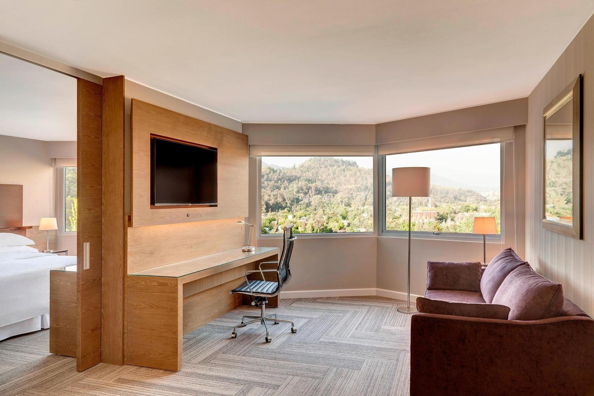 Sheraton & Convention Center 5* Santiago