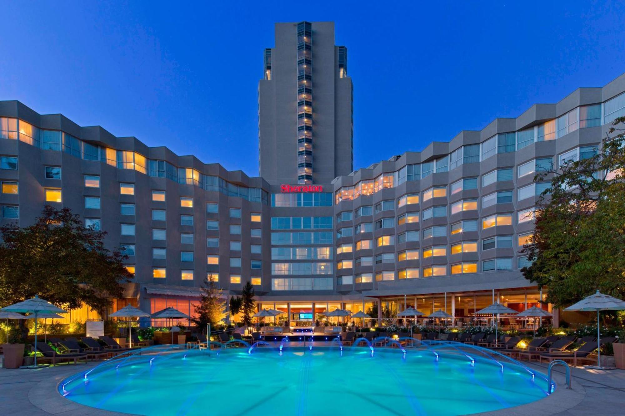 Hotel Sheraton & Convention Center