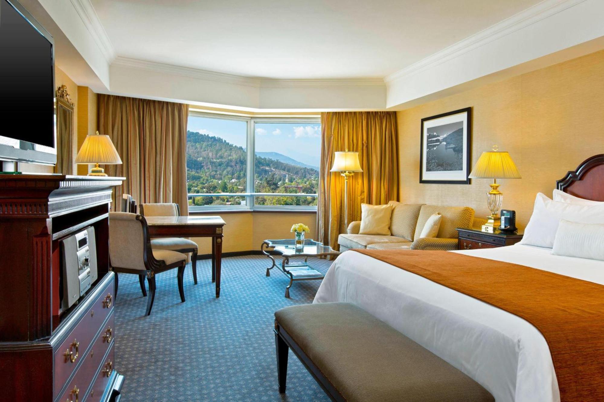Sheraton & Convention Center