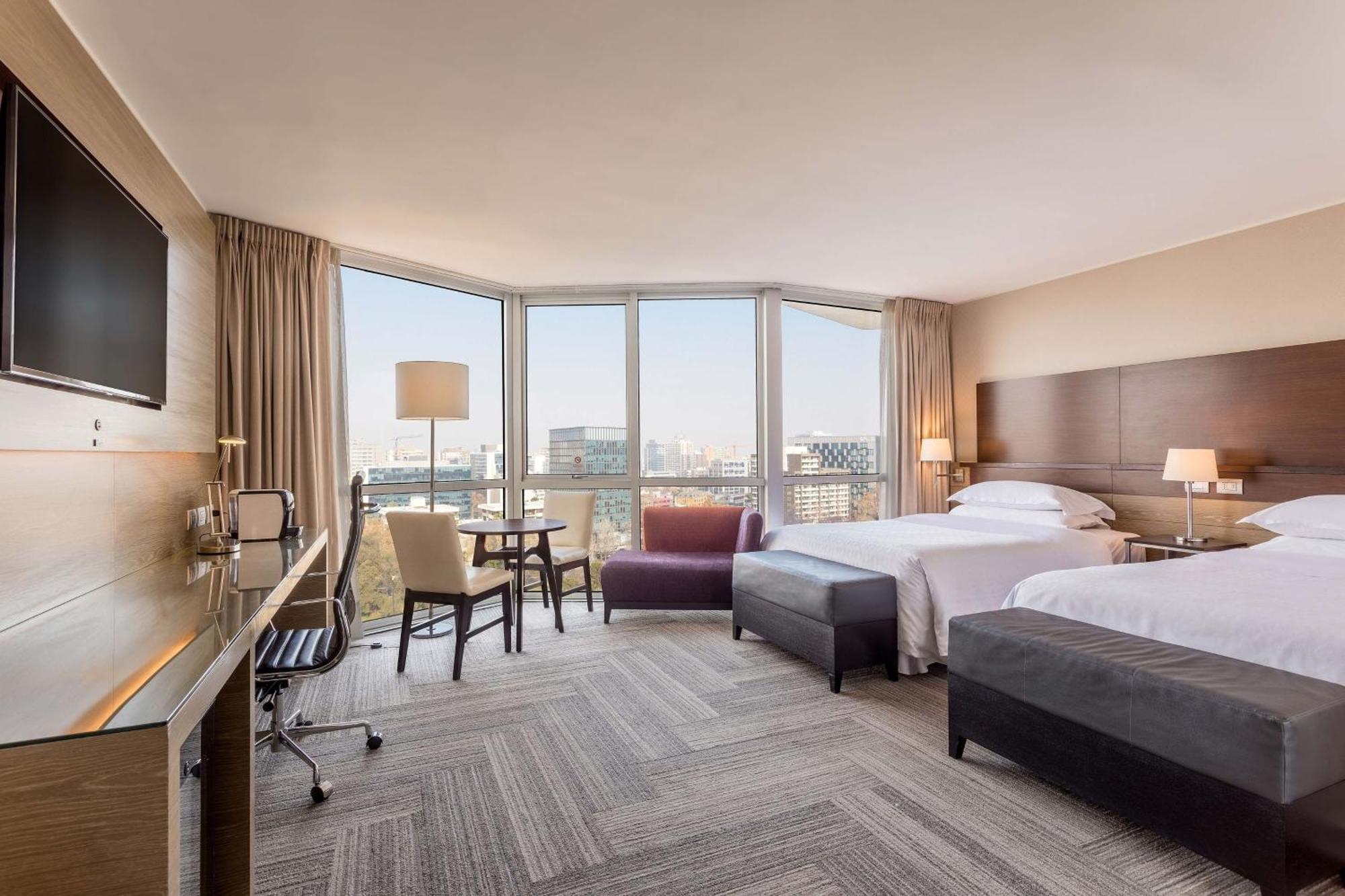 Hotel Sheraton & Convention Center
