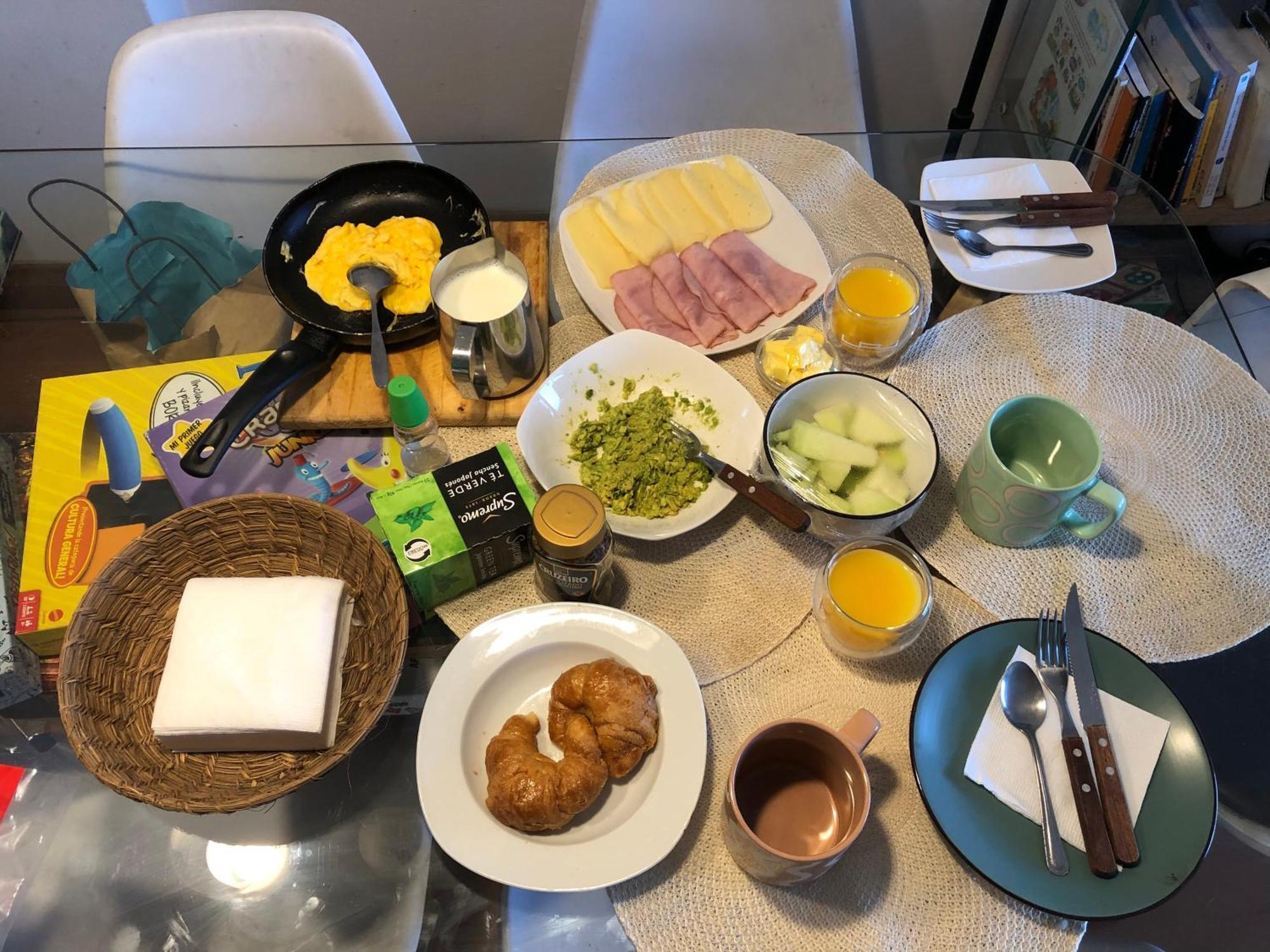 Comoda Y Desayuno Casero En El Corazon De Bellavista Bed & Breakfast Santiago