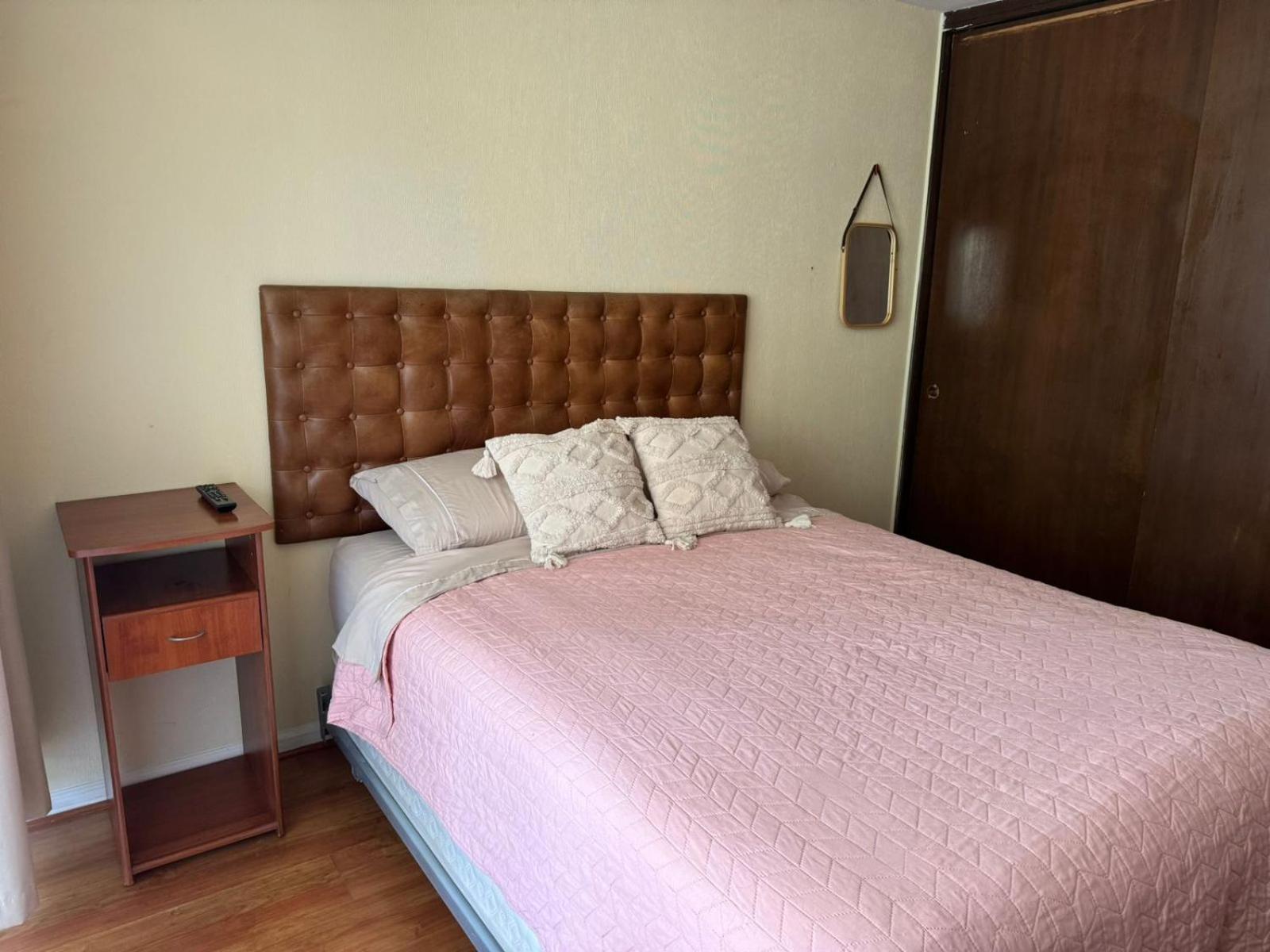 Condes Metro Hernando De Magallanes Homestay *