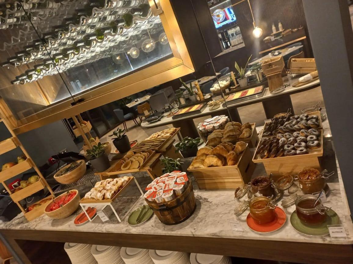 Courtyard By Marriott Airport Santiago