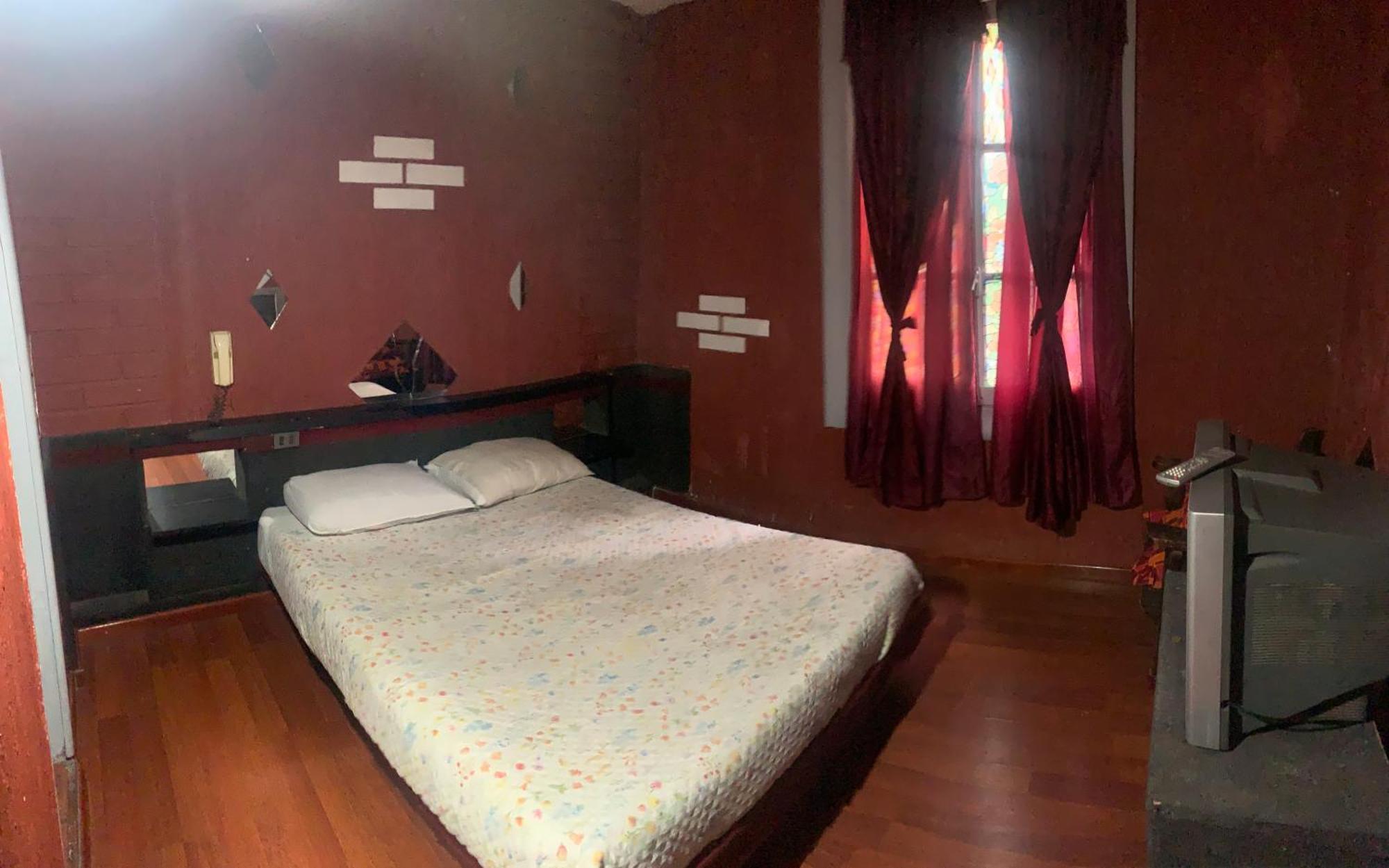 Hotel del amor Gotham *