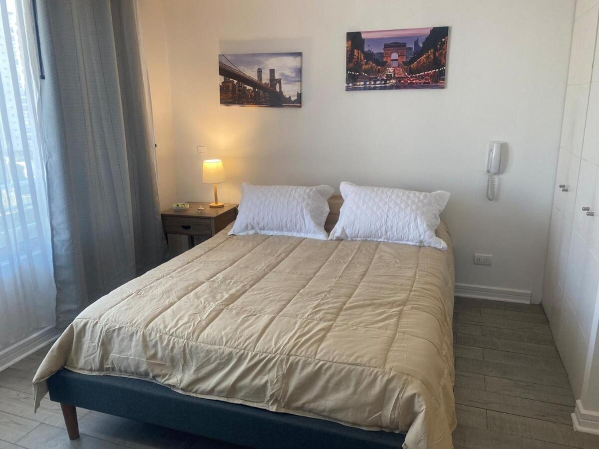 Apartment Metro Chacabuco A Tres Minutos, Maximo 3 Personas *