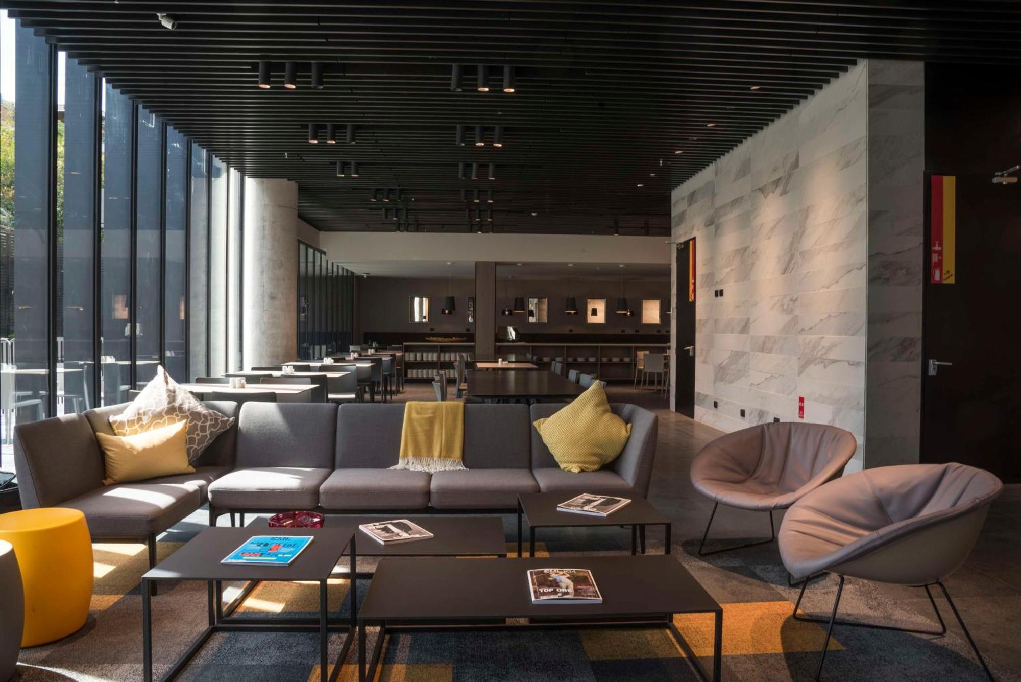 Hotel Ola Providencia, Tapestry Collection By Hilton Santiago