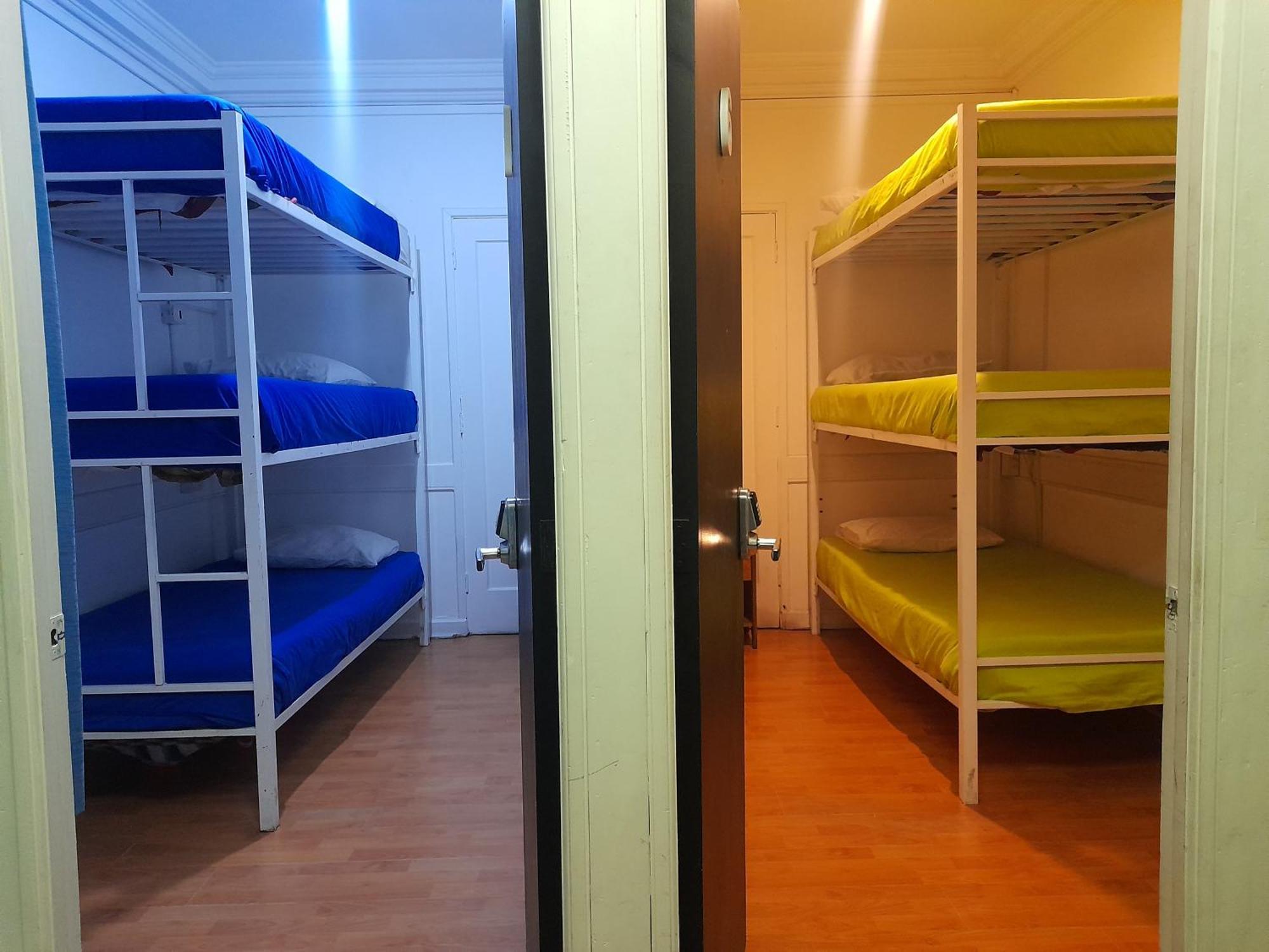 Atacama Backpackers Albergue Santiago