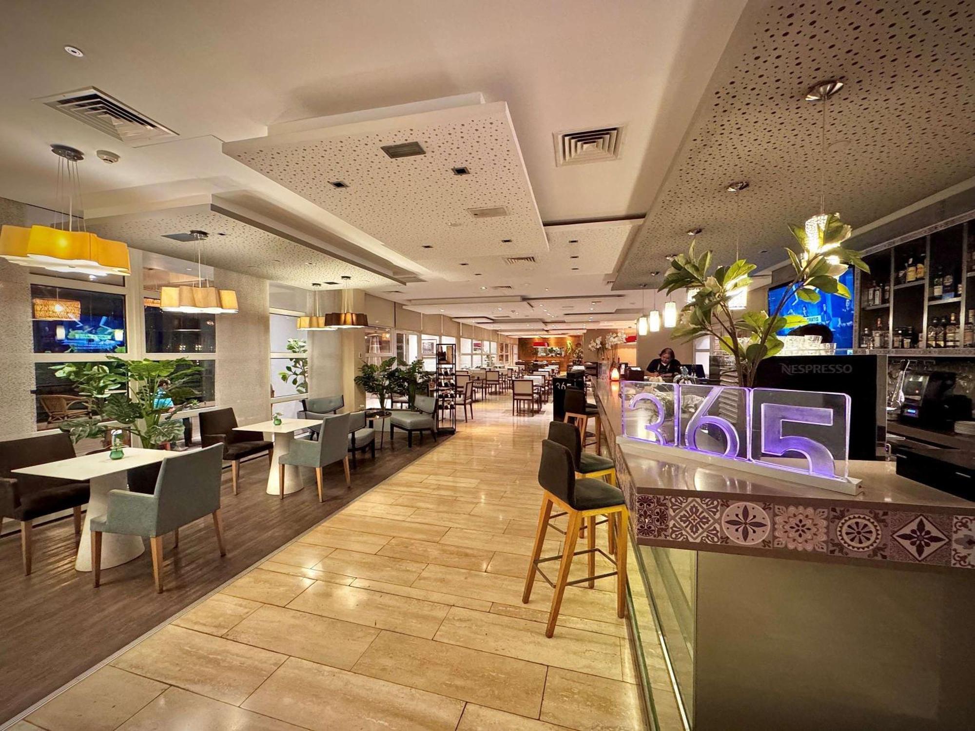 Khách sạn Novotel Vitacura 4*