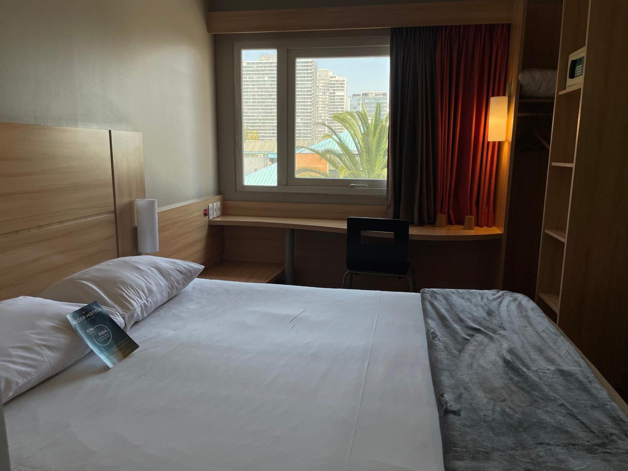 Hotel Ibis Estacion 3*