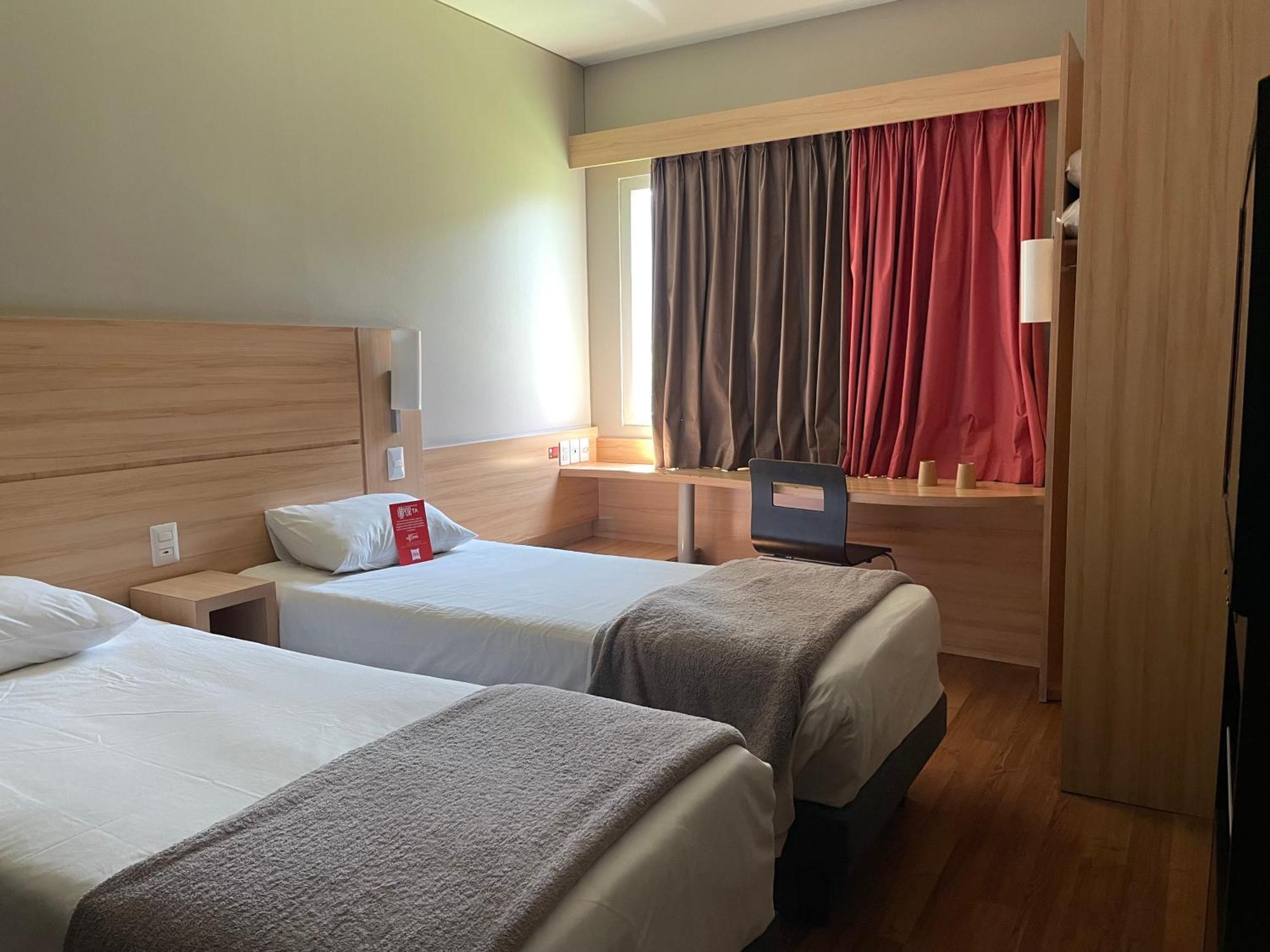 Ibis Estacion 3*