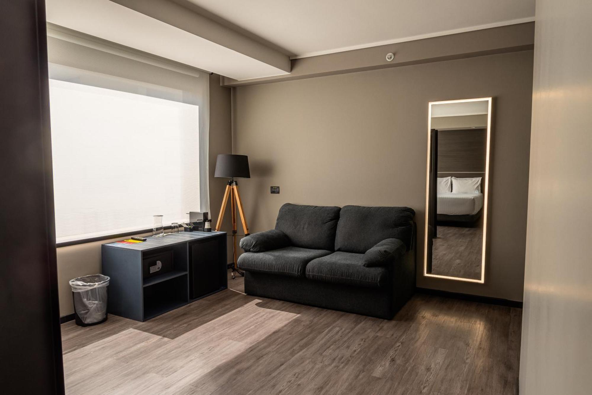 Ola Providencia, Tapestry Collection By Hilton Hotel Santiago