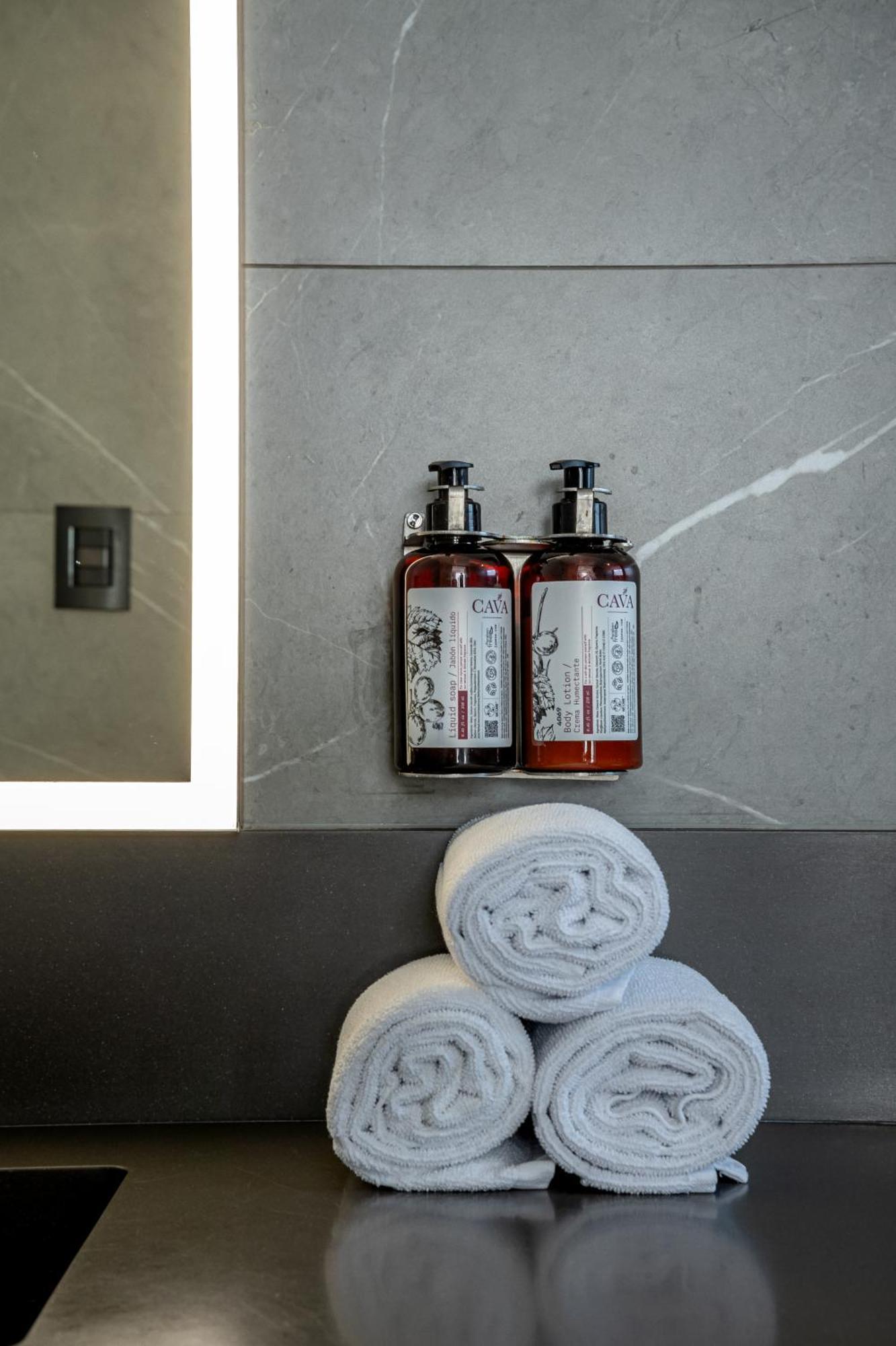 Ola Providencia, Tapestry Collection By Hilton Hotel