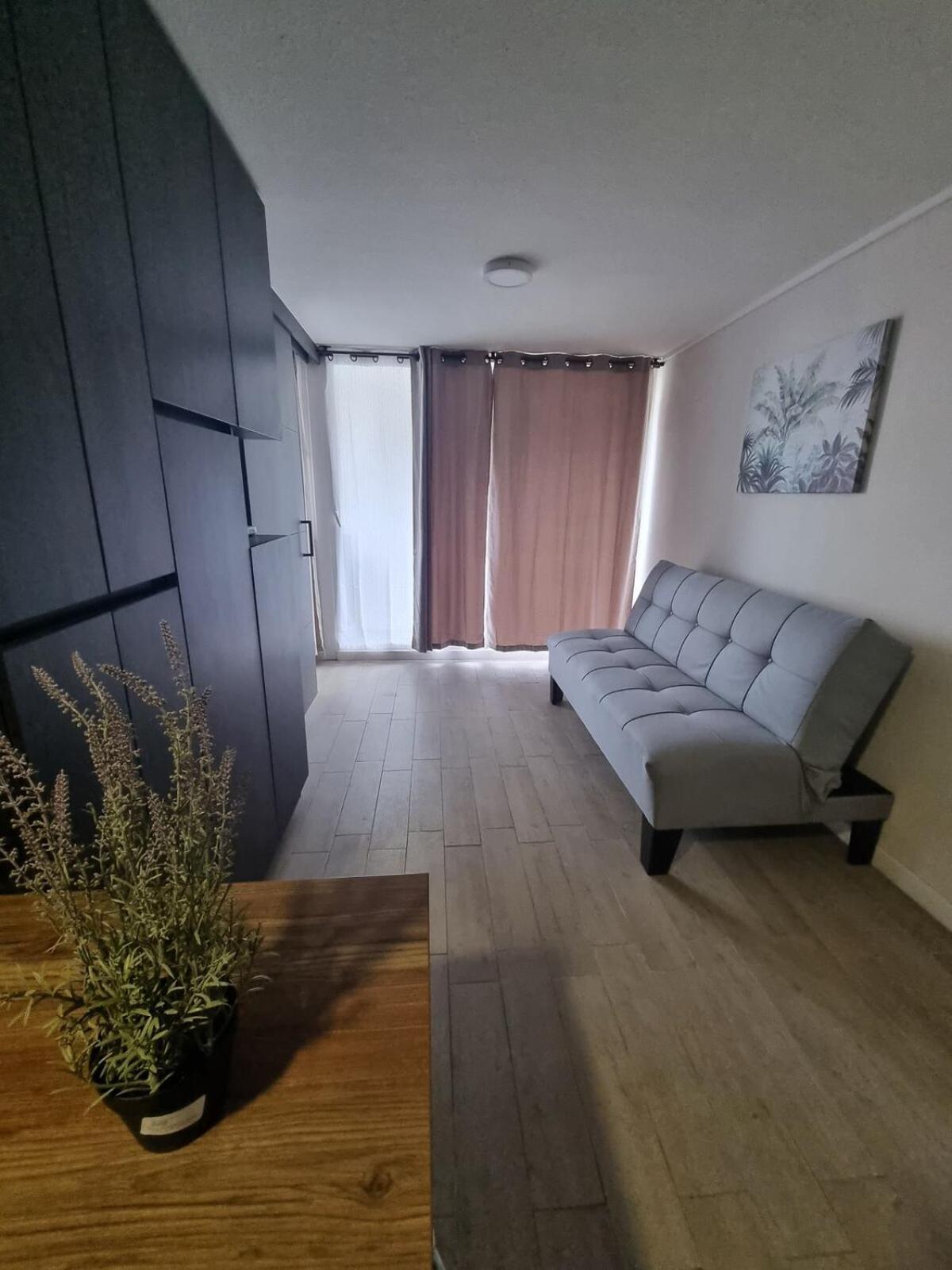 Departamento Frente A Movistar Arena Santiago