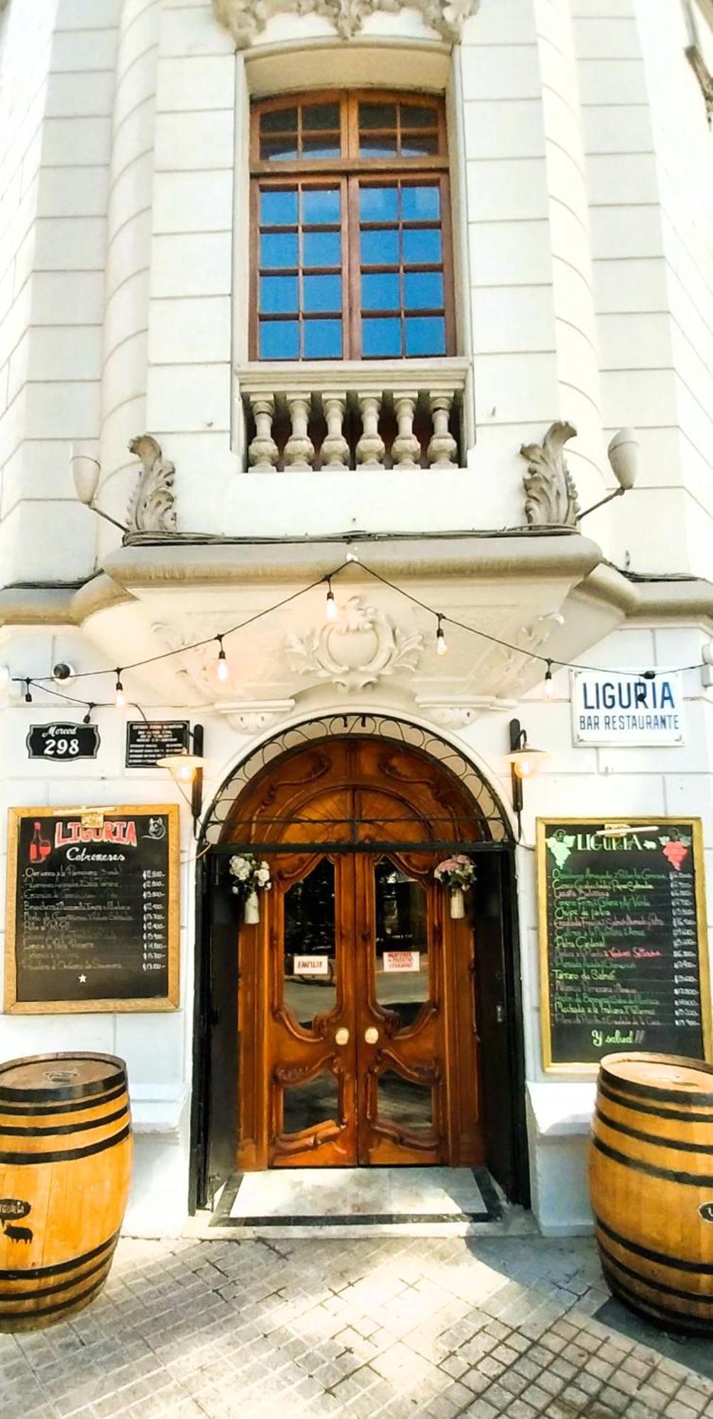 Apartment Barrio Historico 3 Min Metro, Wifi, Netflik, Comodidad *