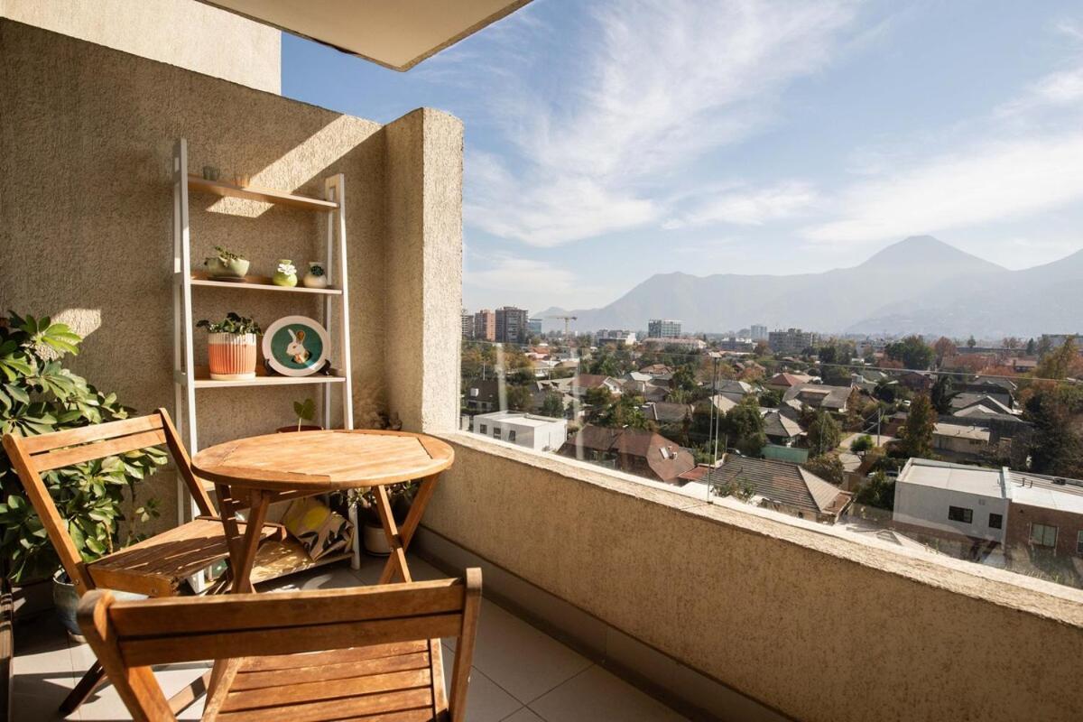 Apartment For 2 With Terrace And Parking In Condes Santiago