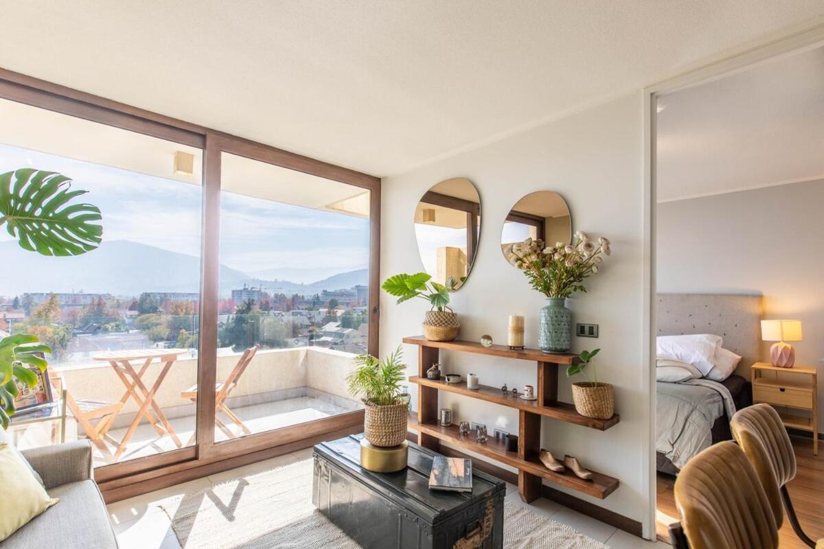 Apartment For 2 With Terrace And Parking In Condes Santiago