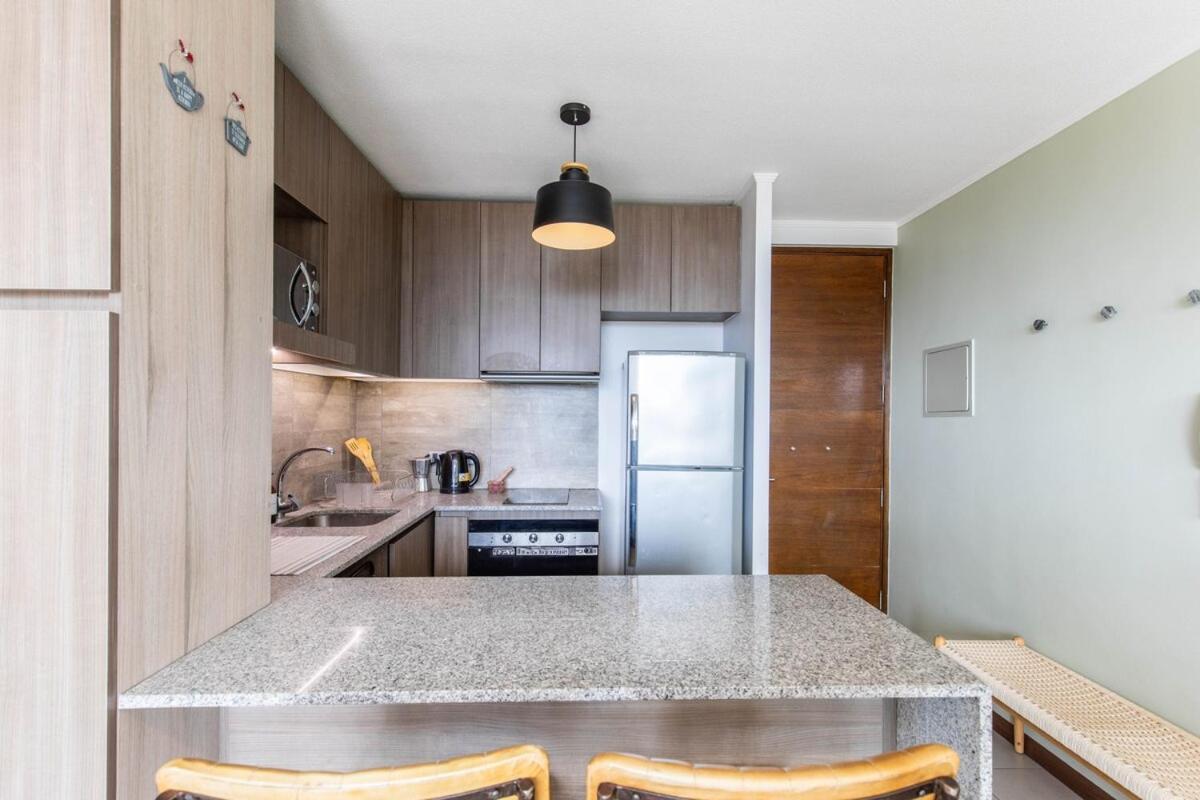 Apartment For 2 With Terrace And Parking In Condes