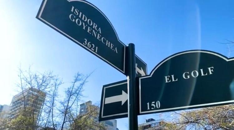Alecas El Golf Apartment Santiago