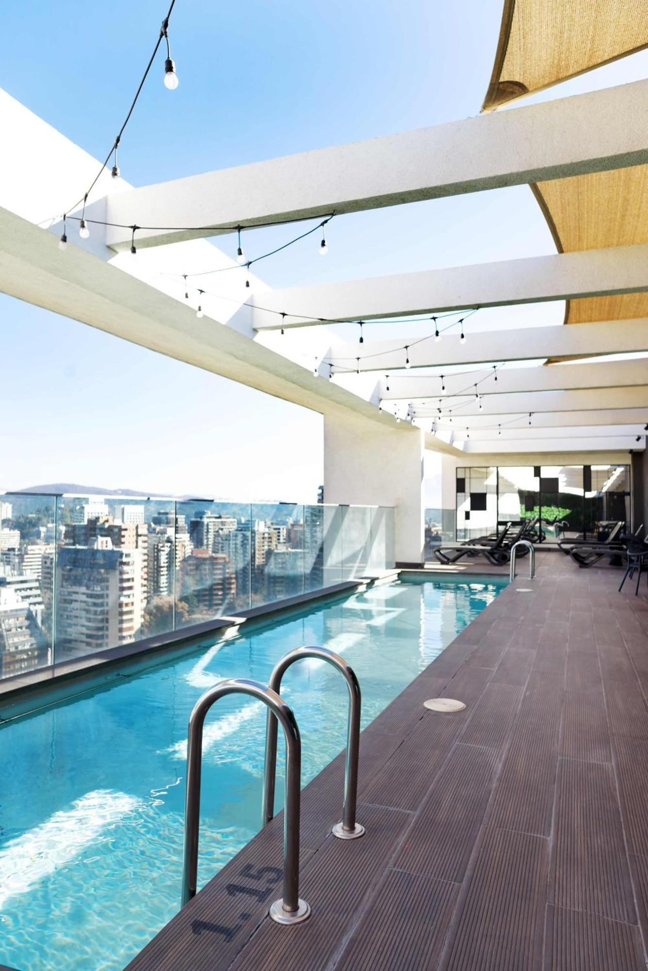 Experience Comfort And Spaciousness In Condes Apartamento Santiago de Chile