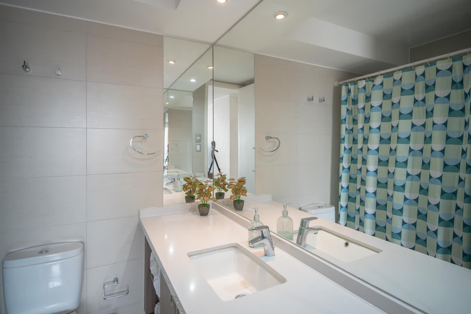 Apartment Premium 2br 2ba Parque Arauco - Balcon Con Malla Santiago
