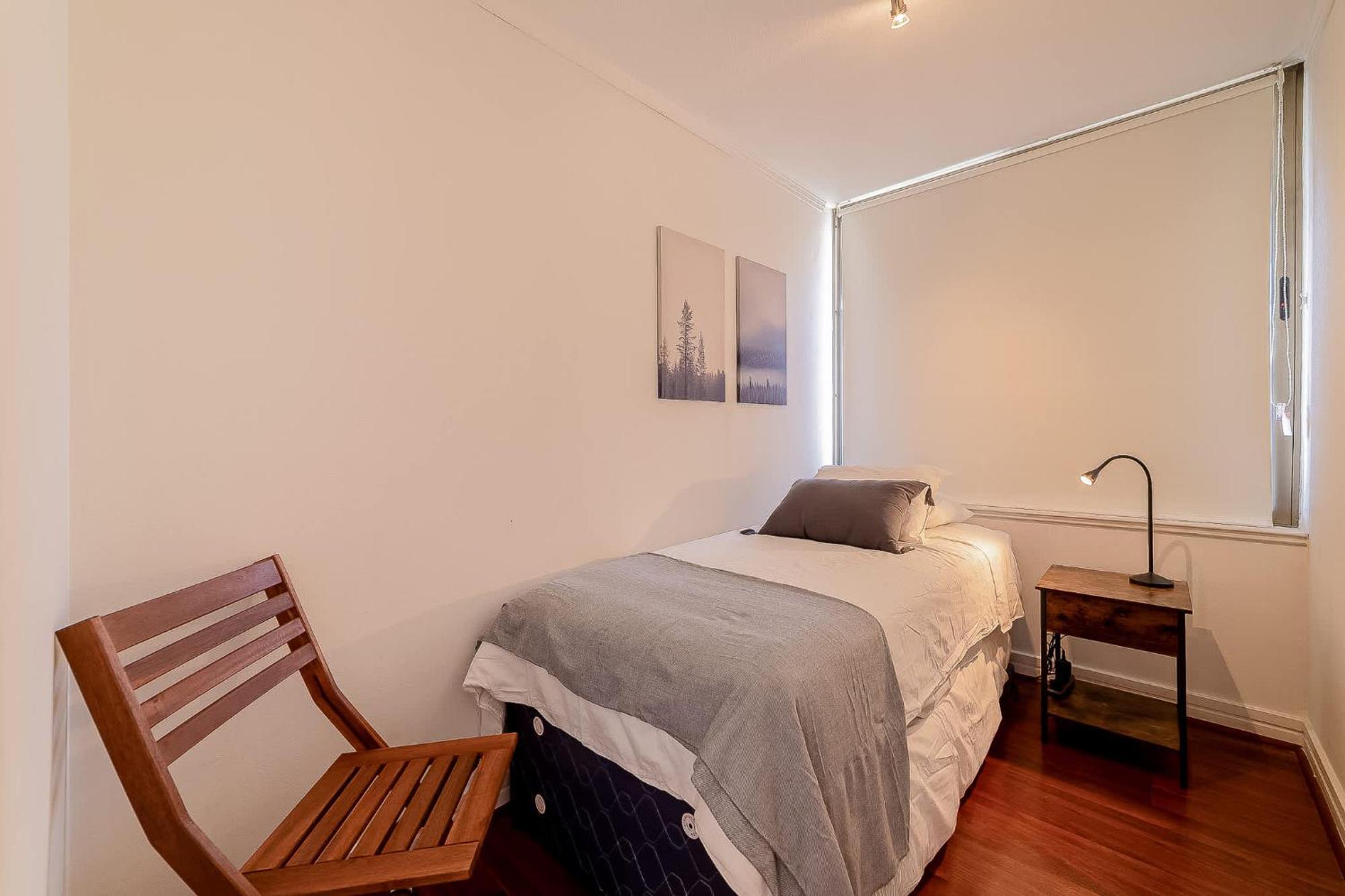 Stylish 2br In Condes Walk To Mall & Park Apartamento Santiago de Chile