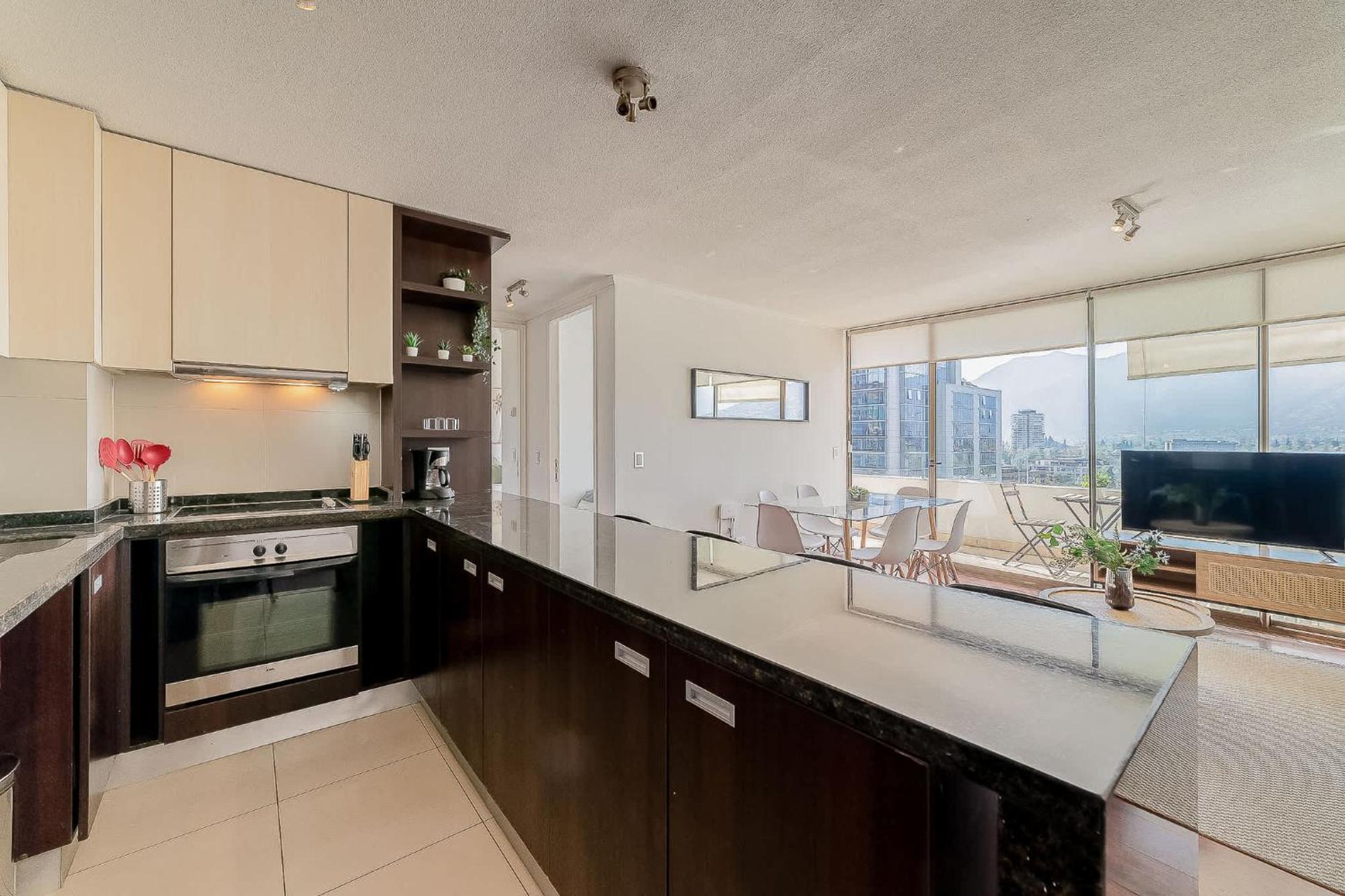 Stylish 2br In Condes Walk To Mall & Park * Santiago de Chile