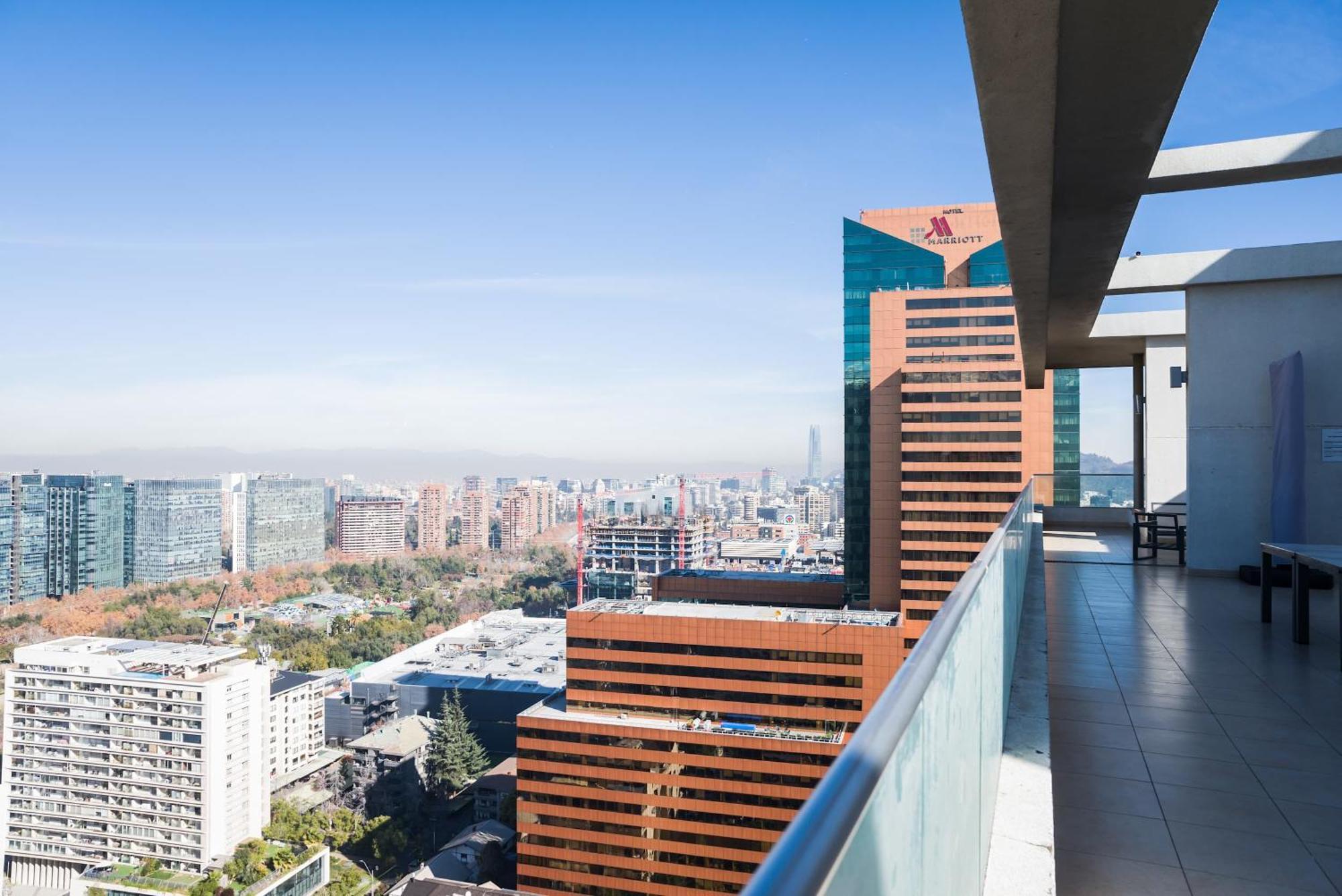 Stylish 2br In Condes Walk To Mall & Park * Santiago de Chile