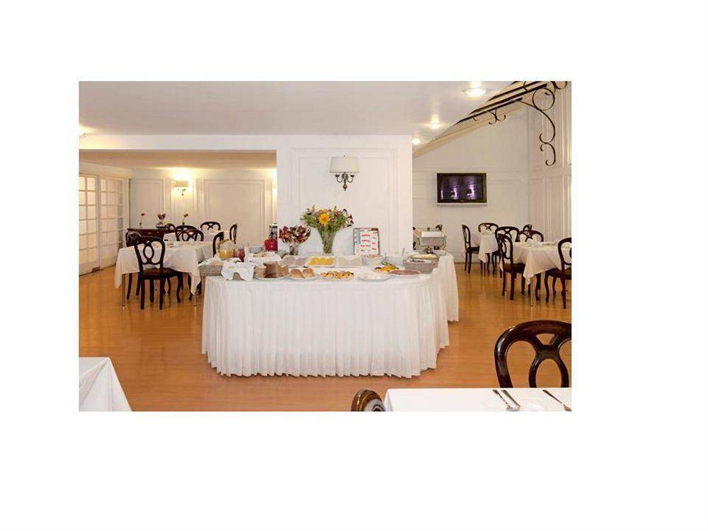 Hotel Mr Express Santiago