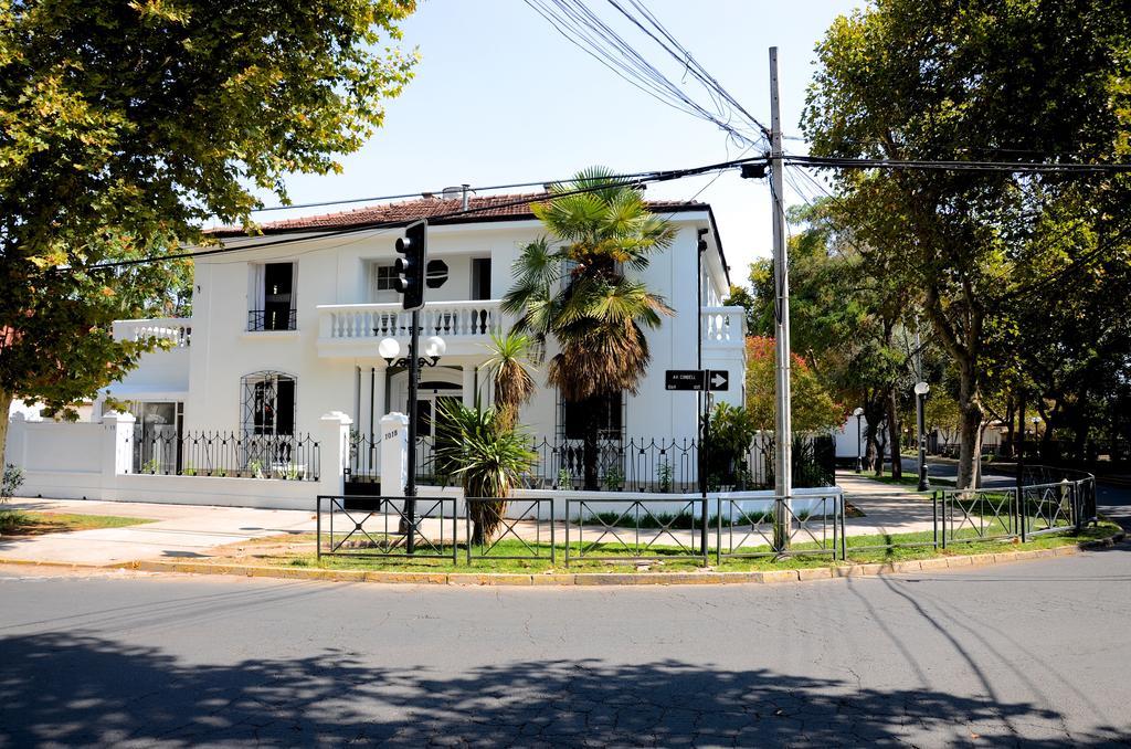 Urbano Providencia Hostel
