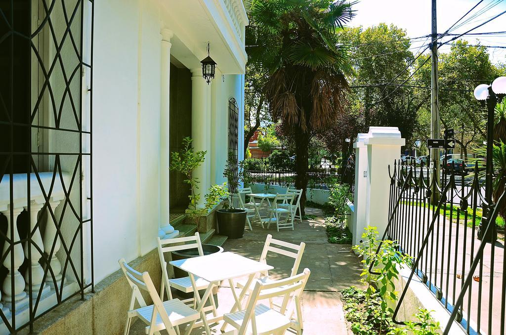 Urbano Providencia Hostel
