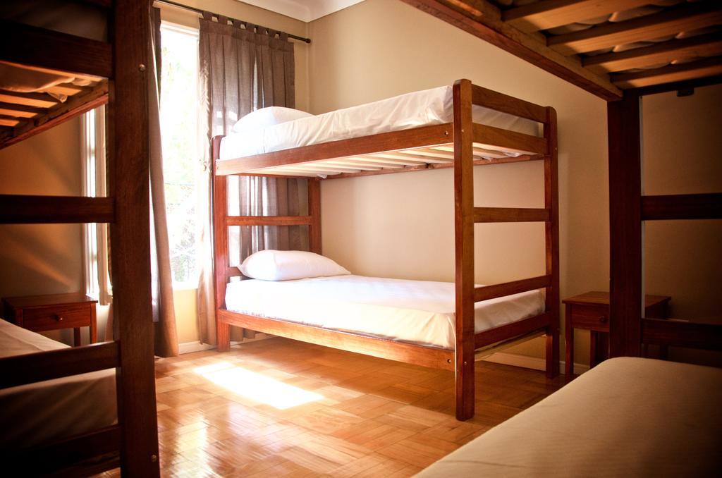 Urbano Providencia Hostel