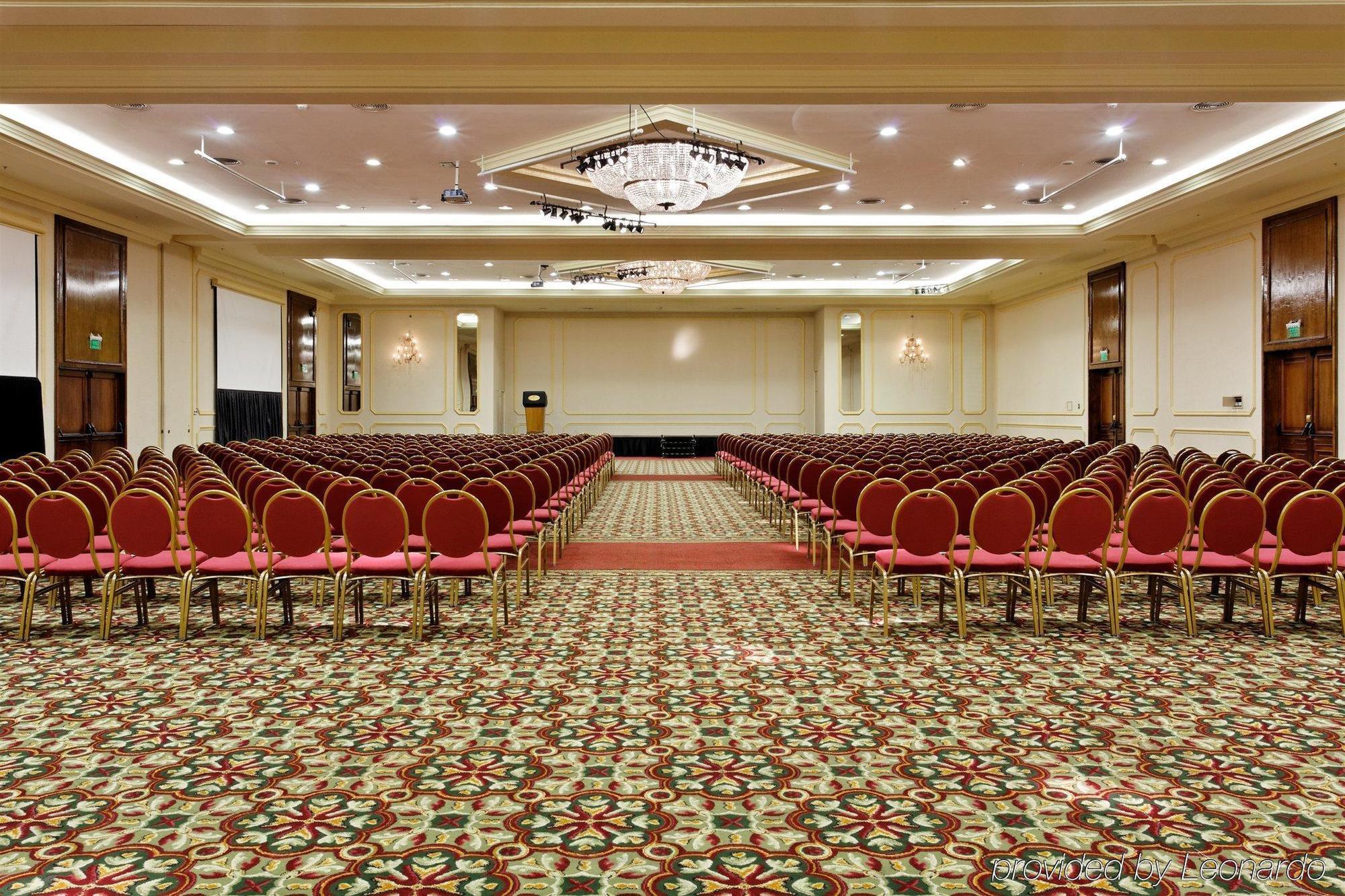 Hotel Plaza 5*