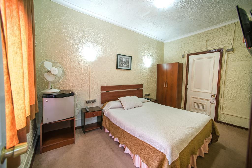 Sahara Hotel