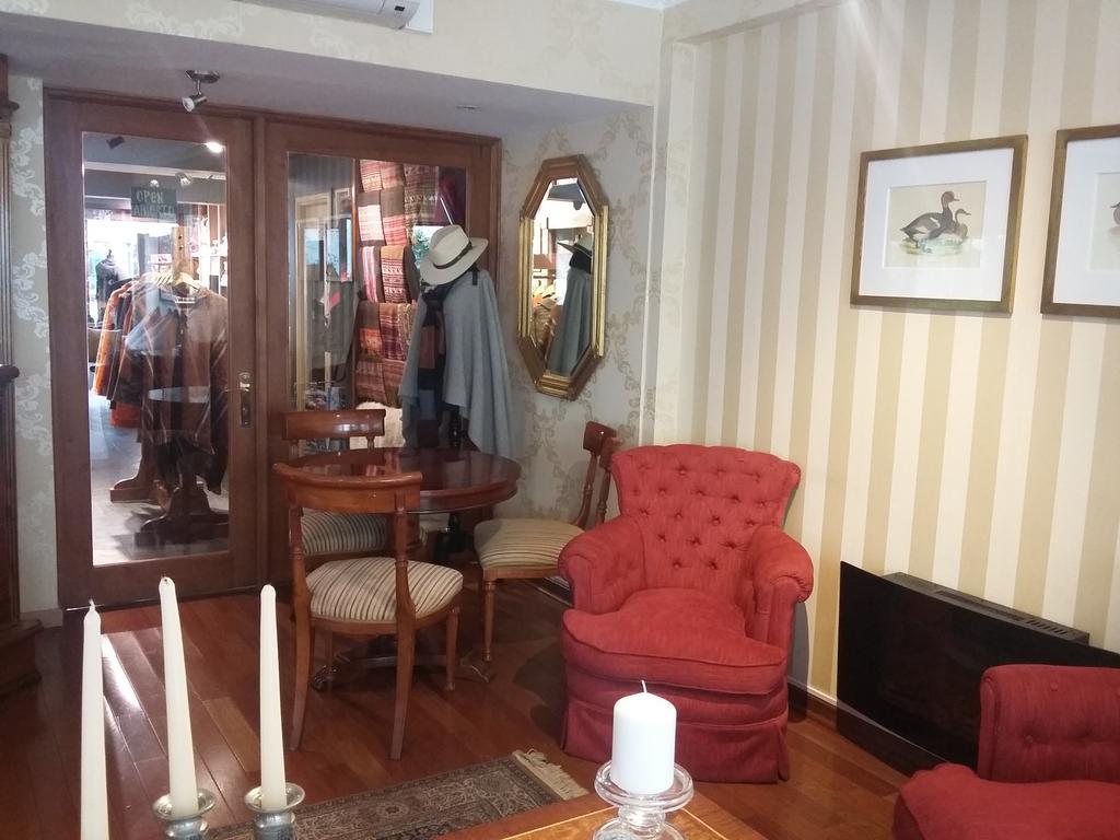 Boutique Orly Khách sạn 3*