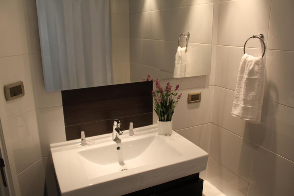 Rentaparts Sucursal Manquehue Apartamento