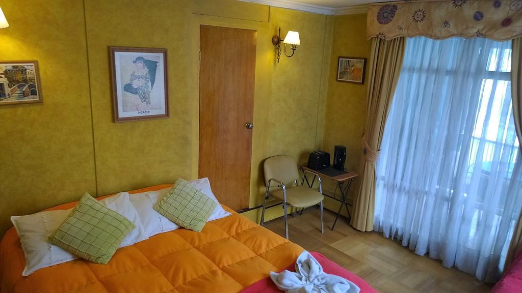 Acomodação com café da manhã  Bed & Breakfast Blumen Haus