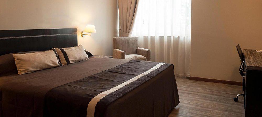 Hotel Hotel Diego De Almagro Providencia 4*