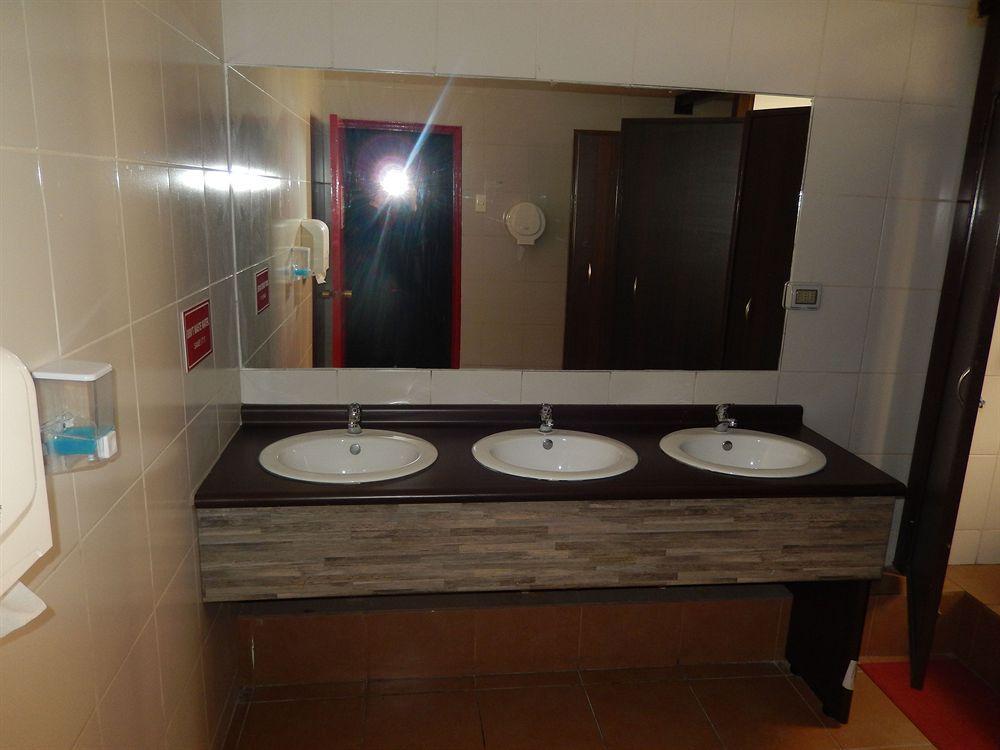 Hostel Traveller's Place *