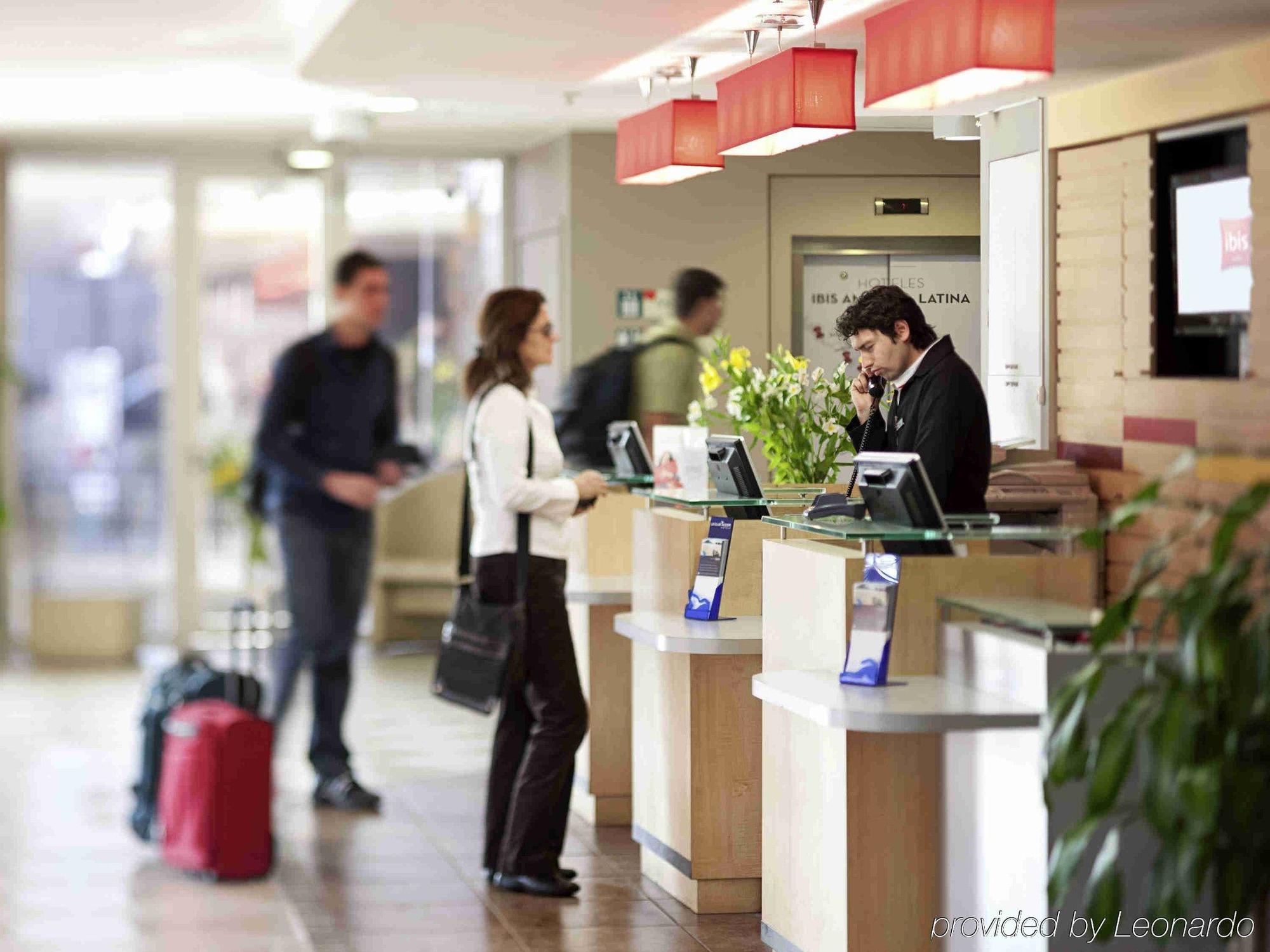 Ibis Estacion Hotel 3*