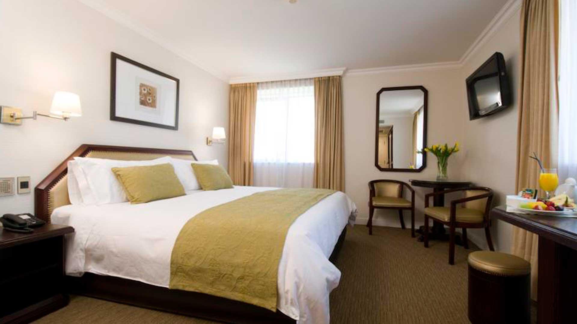 Khách sạn Wyndham Garden Kennedy Santiago